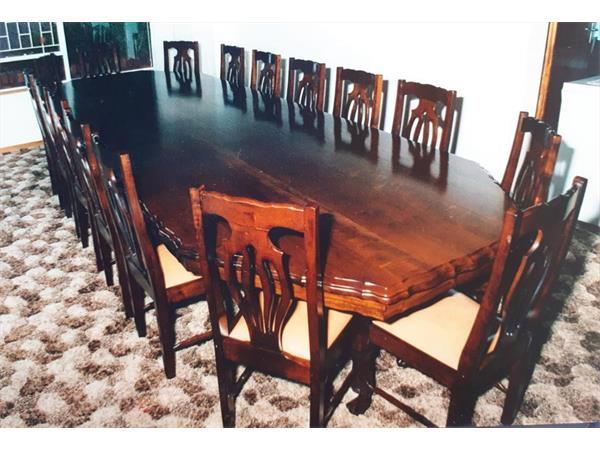 ~/upload/Lots/48386/wqz4j2zskjpbs/LOT 12 DINING SET TABLE Embuia solid wood table 16 chairs combination Table 4.2m x 1.5m_t600x450.jpg